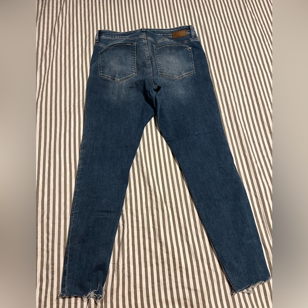 Ladies Jeans - Picture 3 of 5